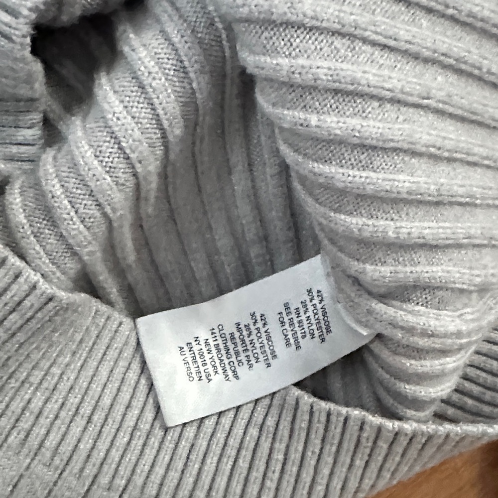Pale Gray Ribbed Collared Button Cardigan - Picture 5 of 7